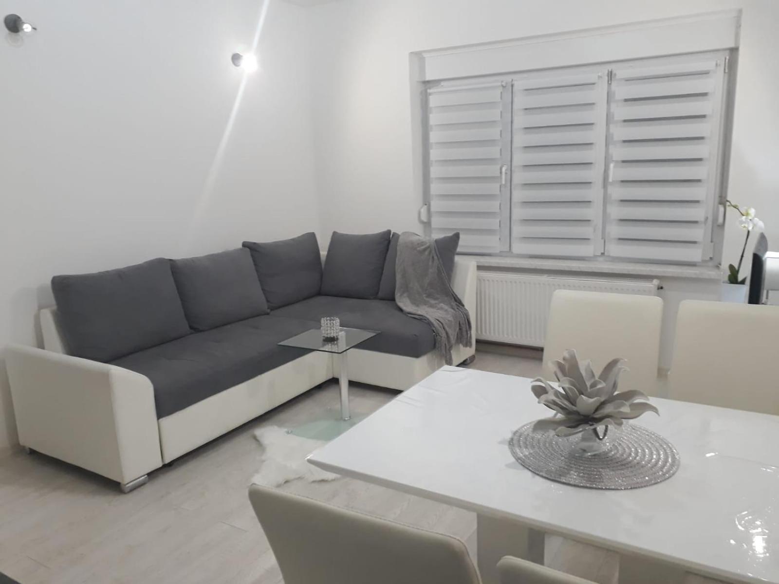 Apartment Kristina - Self Check In & Check Out Otocac