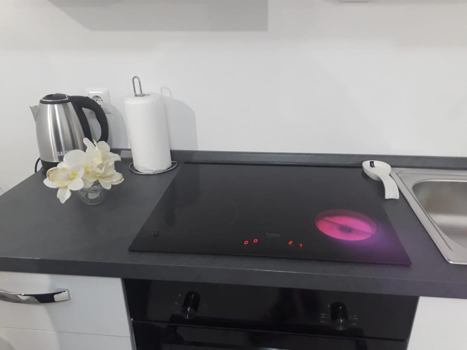 Kristina - Self Check In & Check Out Otocac